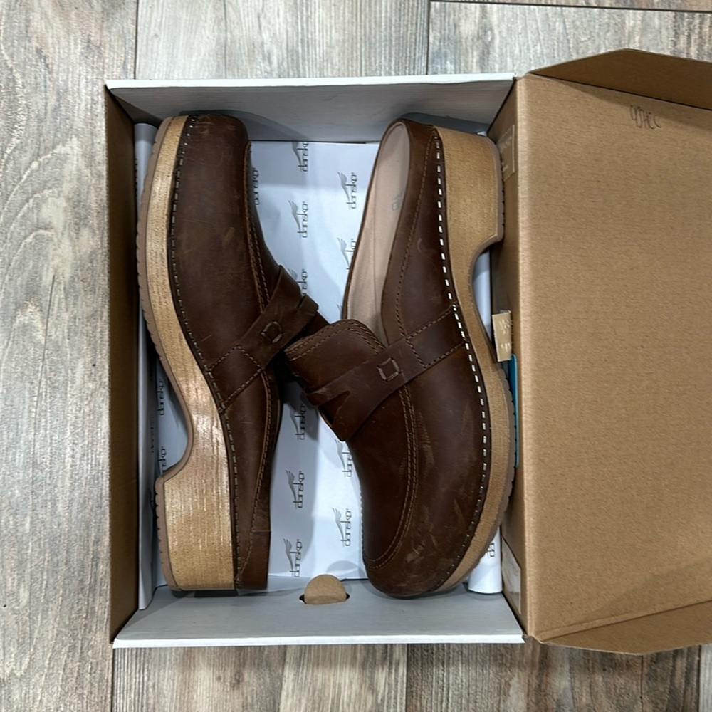 Dansko clog size 41 NWT